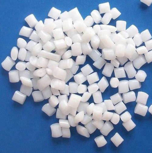 What are the polyethylene terephthalates? What are the uses of ?