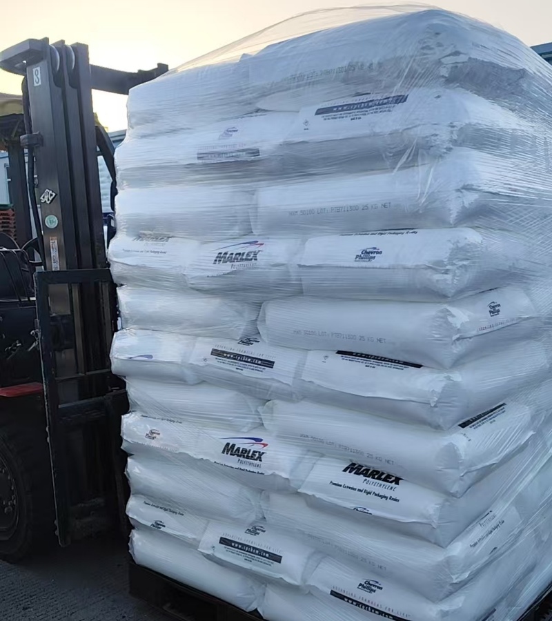Polyethylene Virgin Hdpe Blow Molding Marlex HXM 50100 Polyethylene For Chemical Tanks